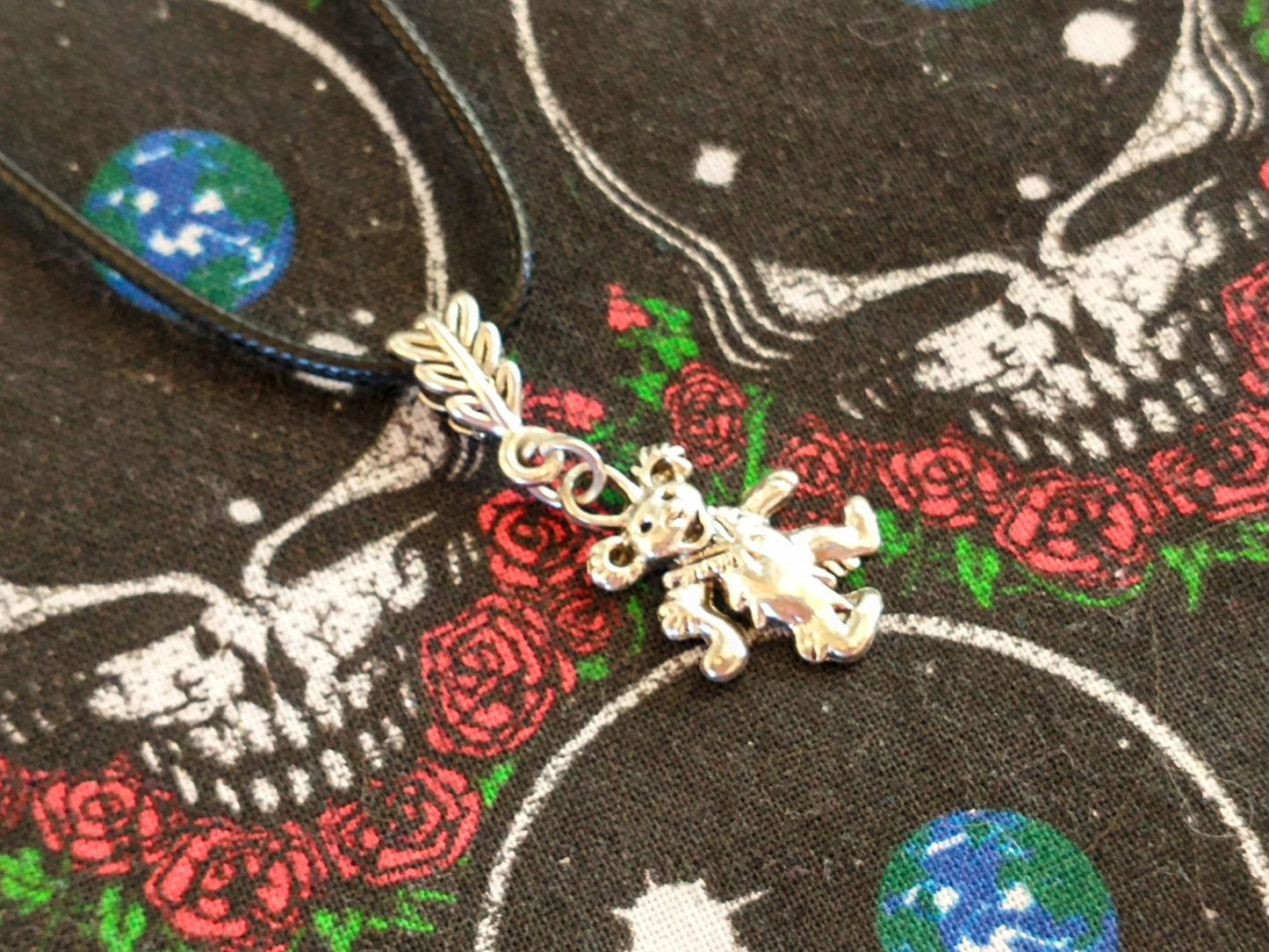 Space Face Zipper Pouch with Bear Necklace