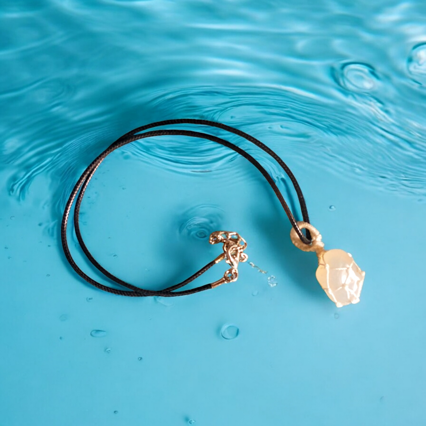 Rose Quartz Pendant Necklace