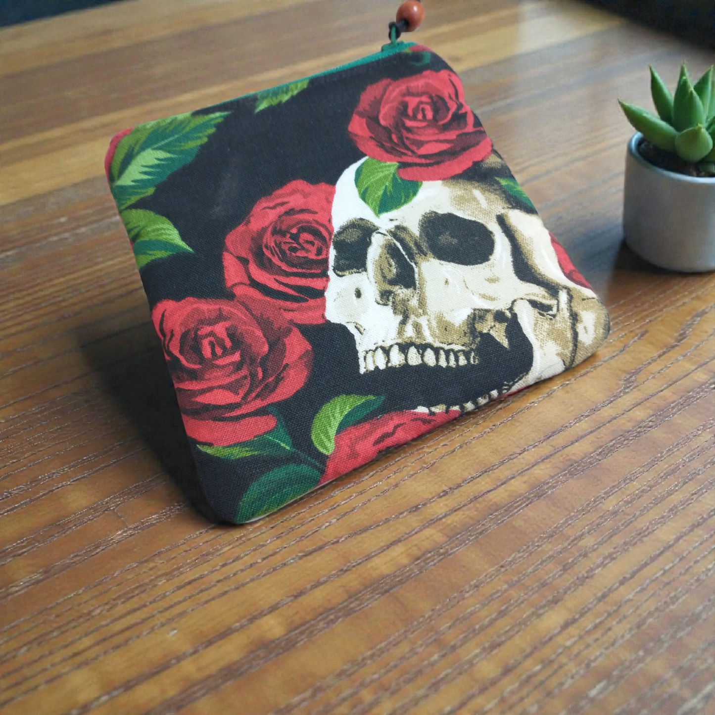 Skull and Roses Zipper Pouch Coin Purse