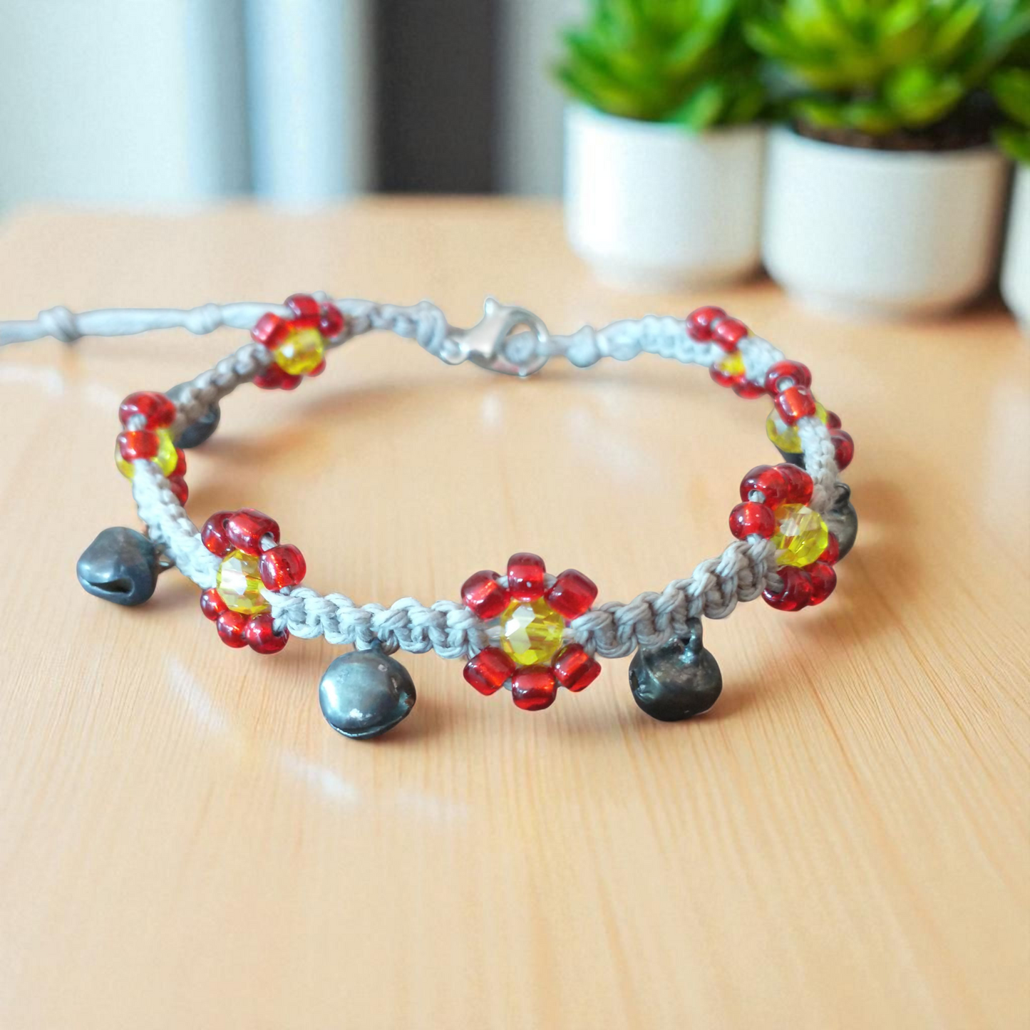 Red Daisy Hemp Anklet